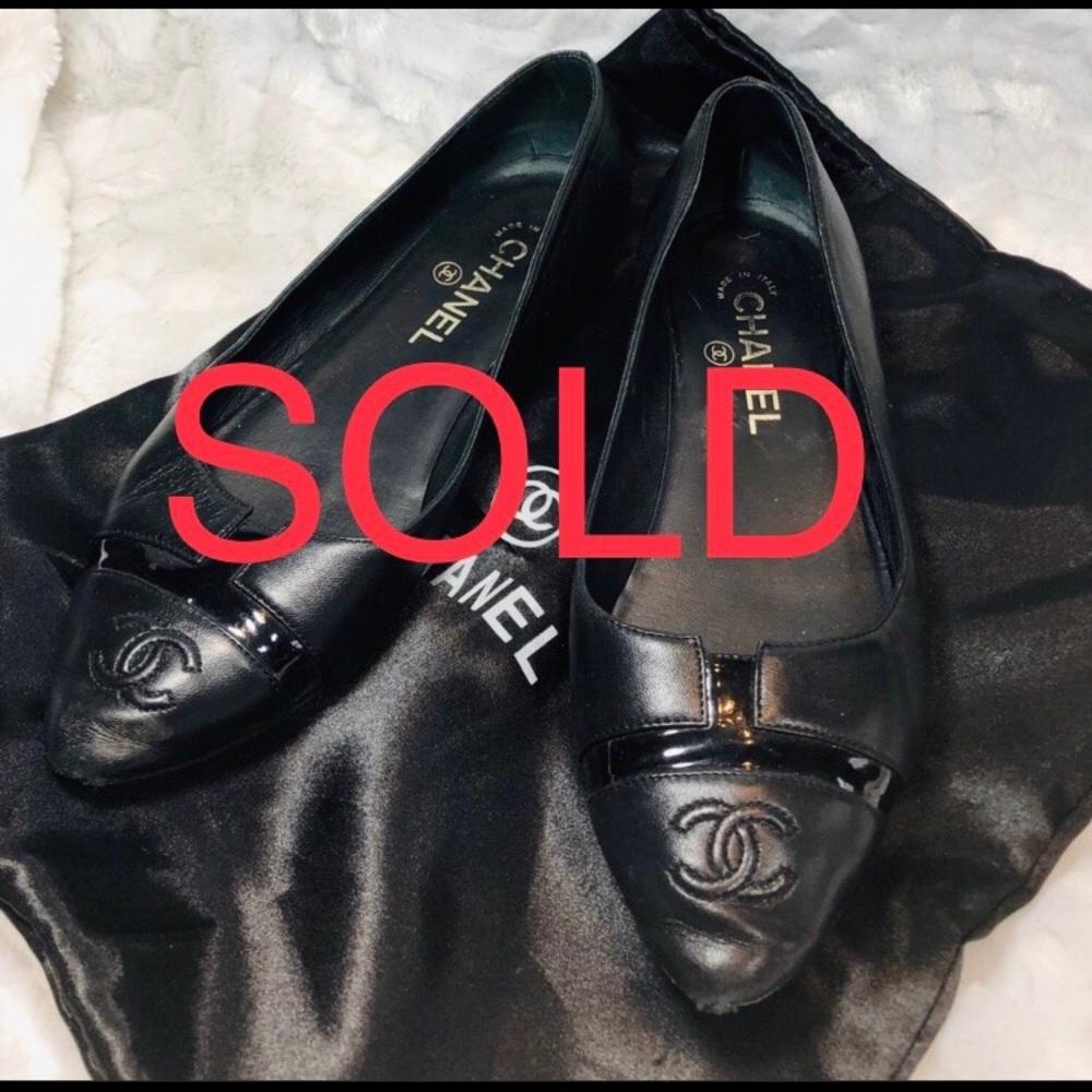 CHANEL Classic Ballerina Flat  & Gold Heel CC Logo
